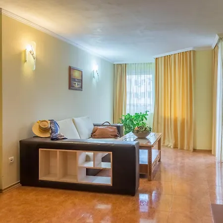 Hotel Villa List-3
